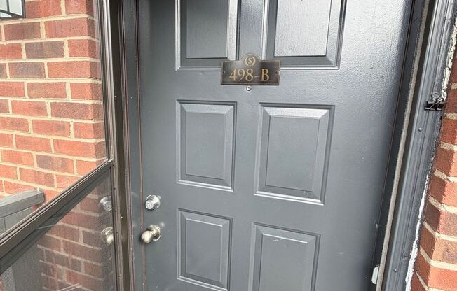 2 beds, 1 bath, 800 sqft, $1,025, Unit 498-B