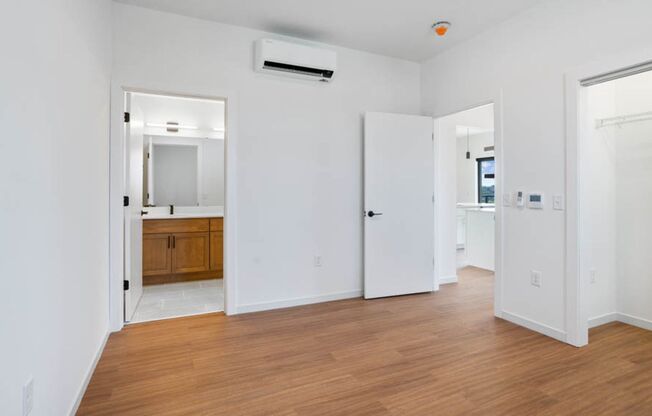 2 beds, 2 baths, 966 sqft, $2,900, Unit 518