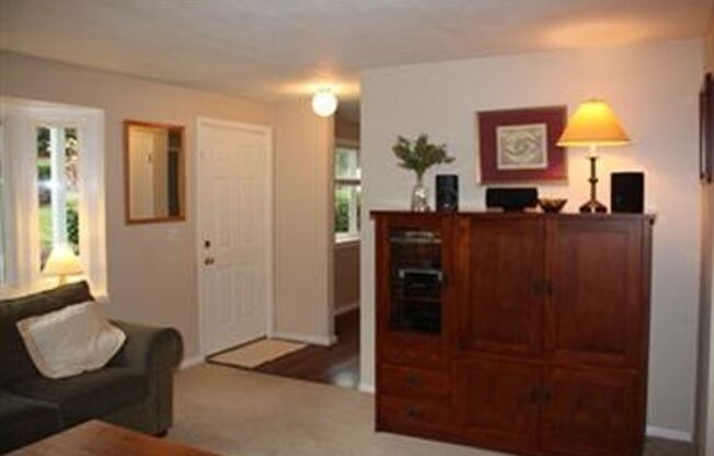 3 beds, 1.5 baths, $2,899