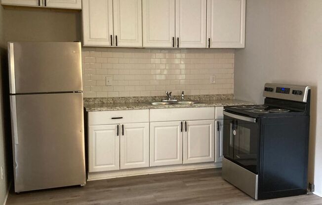 2 beds, 1 bath, 900 sqft, $1,295, Unit 2740