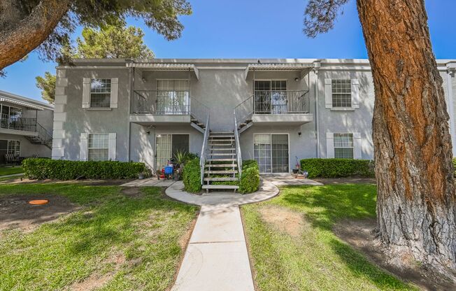 2 beds, 2 baths, $1,200