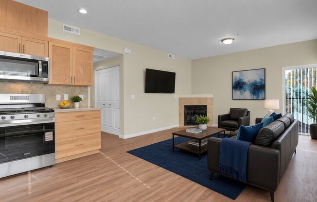 2 beds, 2 baths, 894 sqft, $1,595, Unit 144-36302