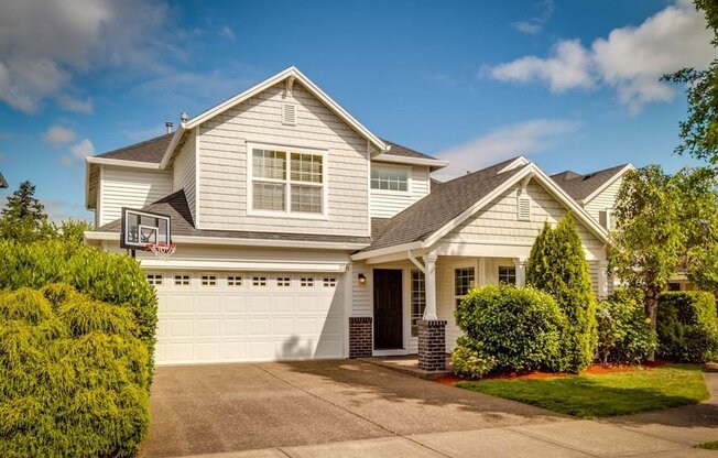 4 beds, 2.5 baths, $3,295