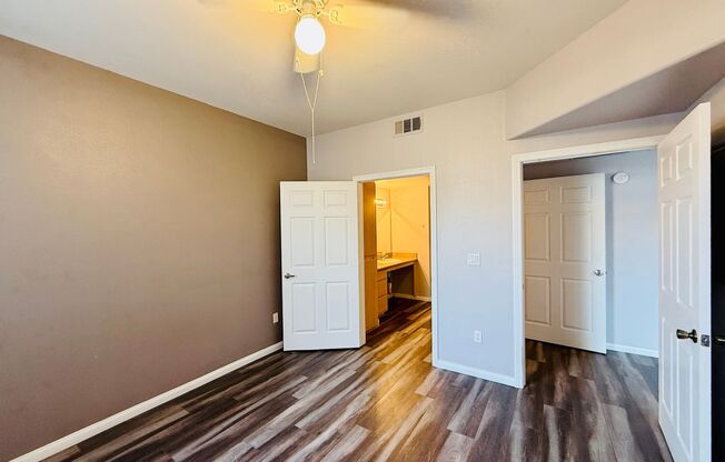 1 bed, 1 bath, $1,225, Unit # 1155