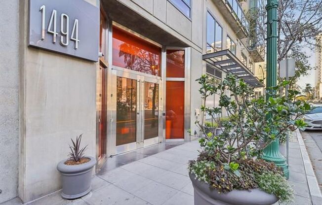 2 Bed/2 Bath Condo at Aperture in Little Italy!
