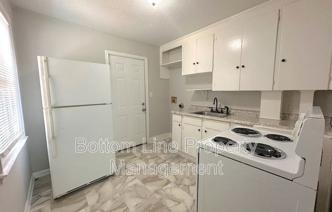 2115 DOUBLE OAKS RD