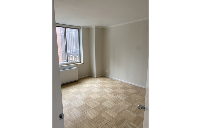 1 bed, 1 bath, 600 sqft, $4,350, Unit 15E