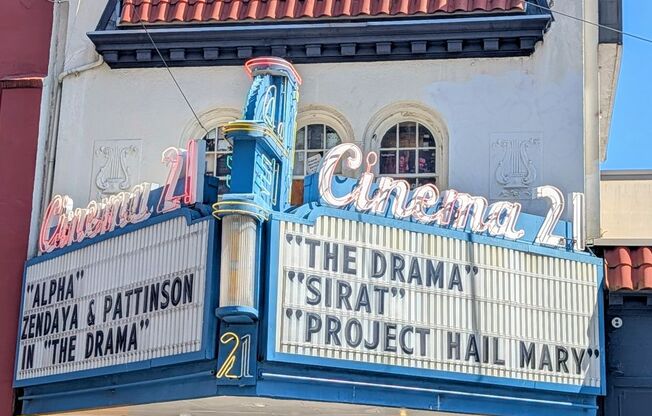 Studio, 1 bath, 308 sqft, $1,170, Unit 25