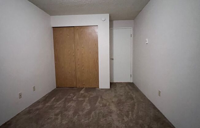 2 beds, 2 baths, 823 sqft, $1,719, Unit 202