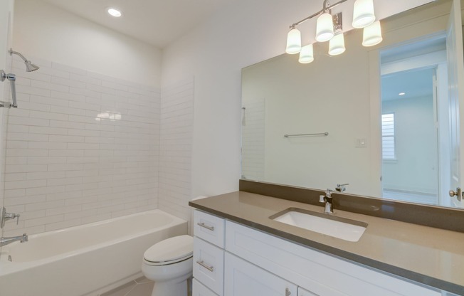 The Grove at Oak Forest Bathroom