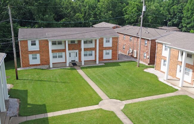 2 beds, 1 bath, 919 sqft, $850, Unit 2 Bedroom West Colonial Floorplan