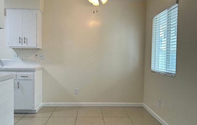 1 bed, 1 bath, 675 sqft, $2,295