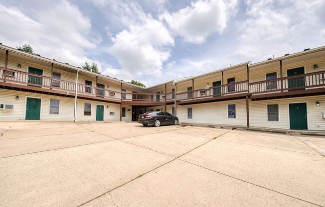 Railhouse Apartments - WW