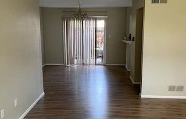 2 beds, 3 baths, $1,950