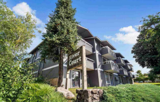 River Court Apartments