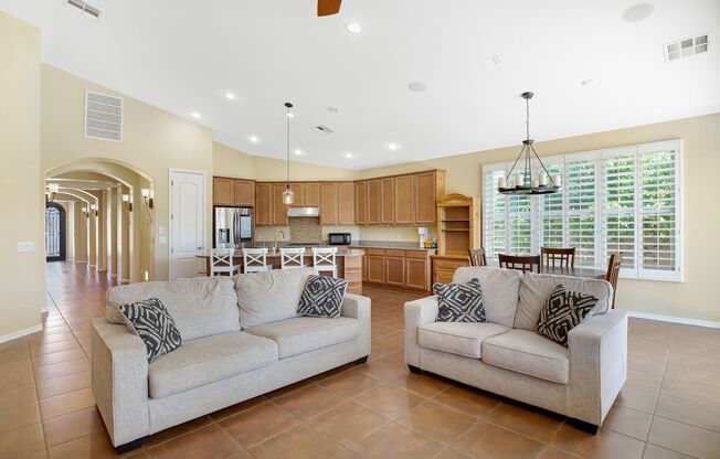 Charming Home with heated Pool & Spa! Amazing floorpan!