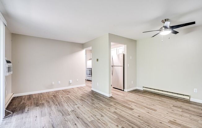 1 bed, 1 bath, 600 sqft, $899, Unit 855 - 02