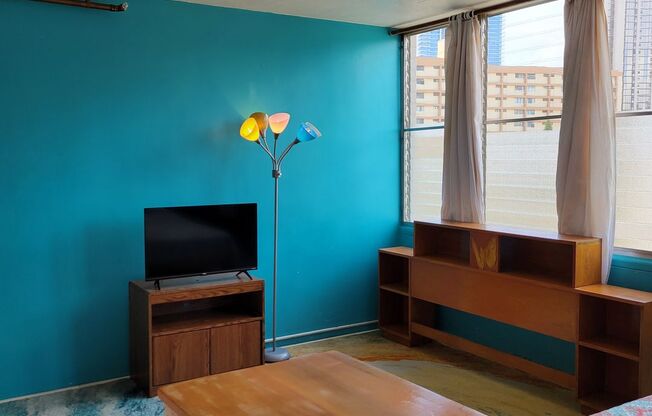 Holiday Manor Studio (Furnished) Electric, Water/Sewer Included