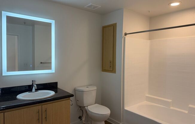 2 beds, 2 baths, 1,220 sqft, $3,315, Unit 443