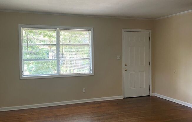 155 E. CLOVERHURST AVE | 3 BED 1 BATH IN 5 POINTS