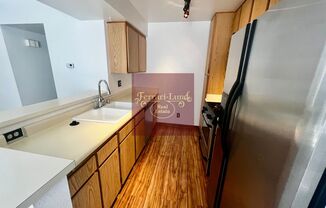 2 beds, 1 bath, $1,595, Unit # 5