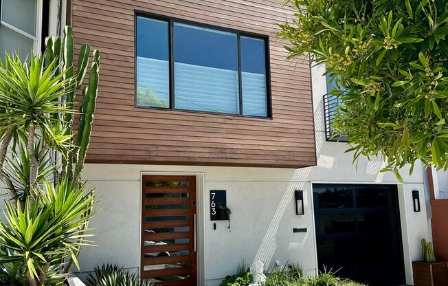 Modern & Bright 3BR/2BA Single-Family Home, Steps from Holly Park, Pet Friendly!