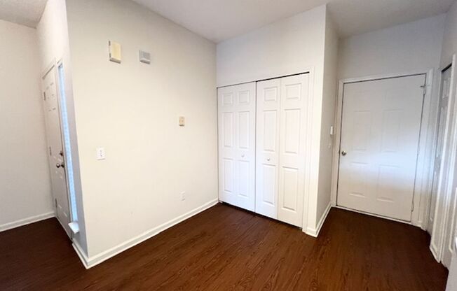 2 beds, 2.5 baths, $1,595