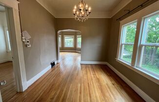 3807 NE Cleveland Ave.