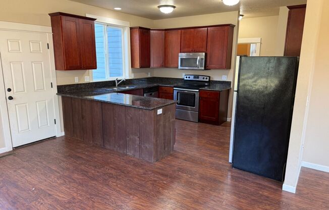 3 Bed, 2.5 Bath Home with Stainless Appliances, Garage & Fenced Yard