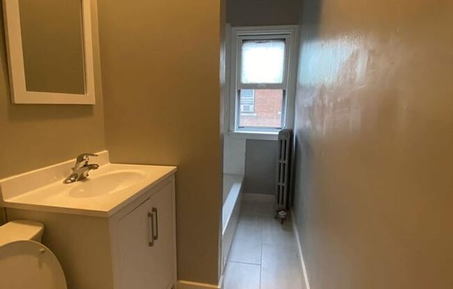 Studio, 1 bath, 404 sqft, $750, Unit E310