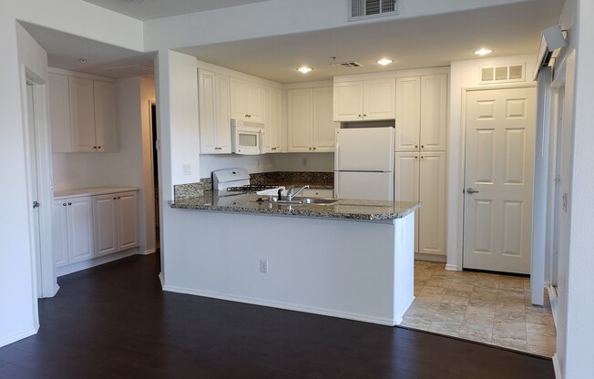 1 bed, 1 bath, 771 sqft, $2,195, Unit 304