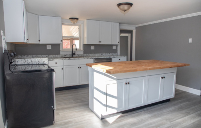 166 PLAINVILLE AVE
