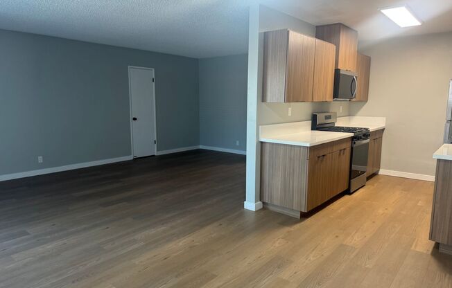 2 beds, 2 baths, 1,000 sqft, $2,960, Unit A23