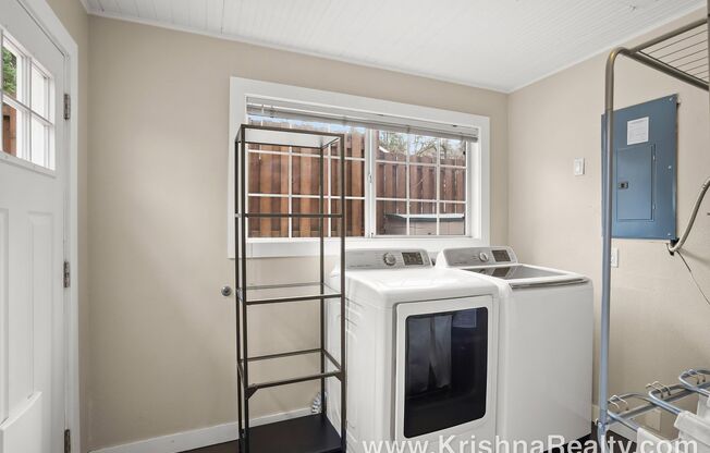 2 beds, 1 bath, $2,550