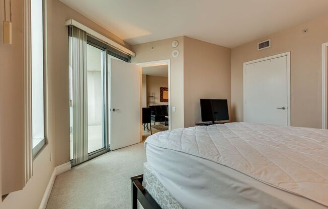 1 bed, 1.5 baths, $2,200