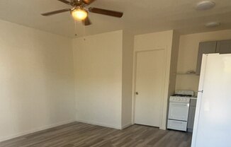 1608 E MAIN ST