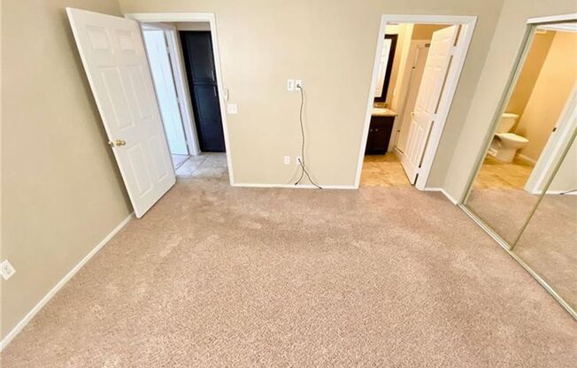 3 beds, 2 baths, $1,750, Unit # 2020