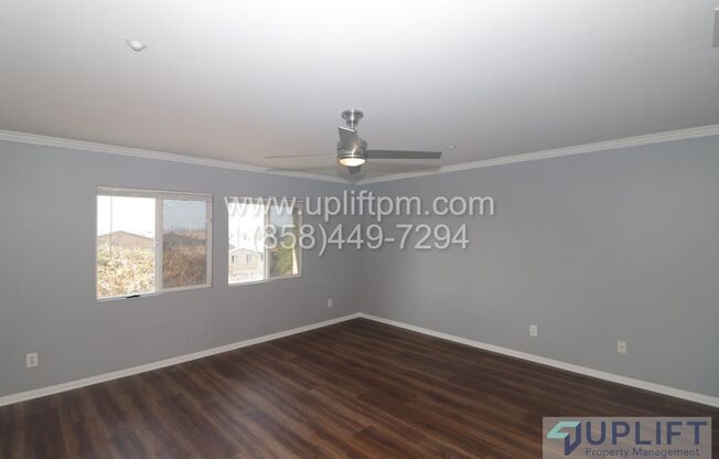 Beautiful 4BR/3BA Townhouse for Lease in Legacy Walk - Southcrest