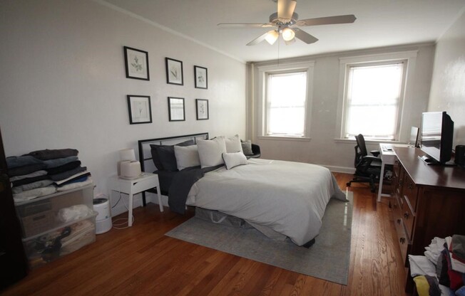 1 bed, 1 bath, 750 sqft, $2,500, Unit 33