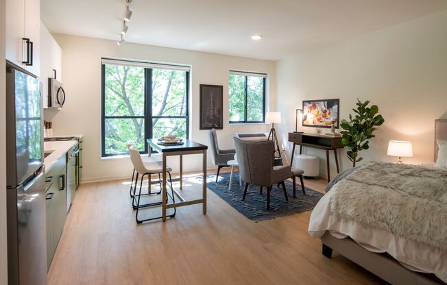 Studio, 1 bath, 411 sqft, $1,455, Unit 409