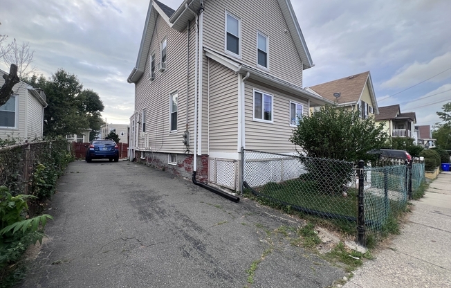 16 HAZELWOOD ST