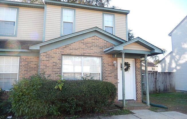 RENOVATED 3/3 w/ Washer/Dryer, Fenced Yard, & More! Available NOW for $1400/month!