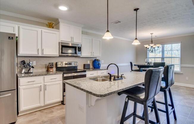 934 MULFORD LOOP