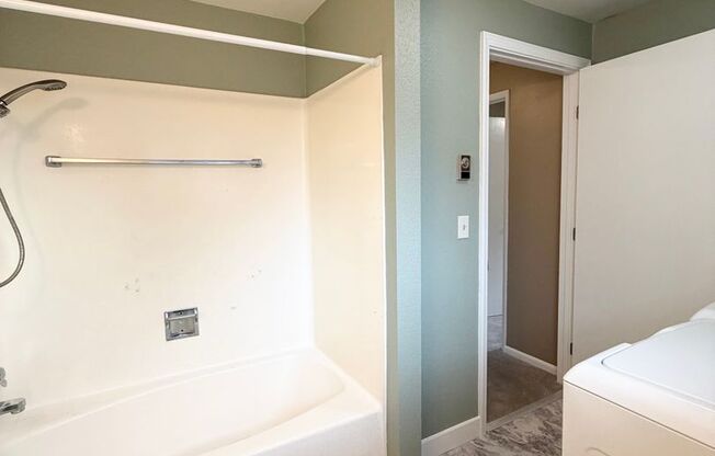 2 beds, 1 bath, $1,450