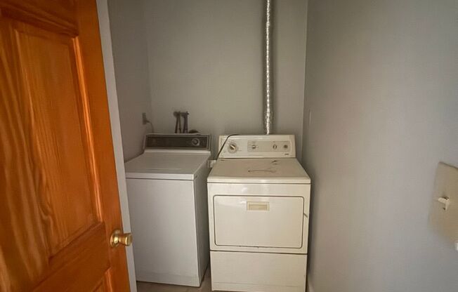 3 beds, 1 bath, $1,375