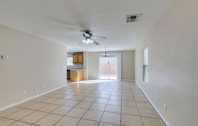 4 beds, 2.5 baths, $1,900