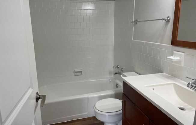 2 beds, 2 baths, 1,107 sqft, $1,600, Unit BC05-2B