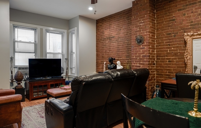 114 TRENTON ST