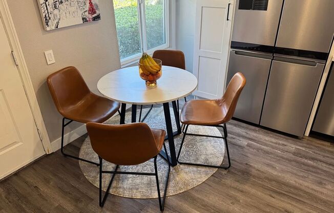 Stunning 2 bedroom, 1.5 bathrooms, 2 story townhouse for rent in Allure Condos in Serra Mesa!