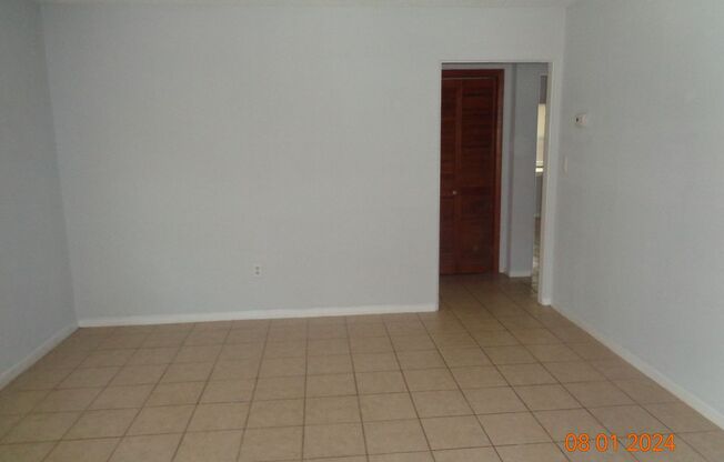 2 beds, 1 bath, $1,495